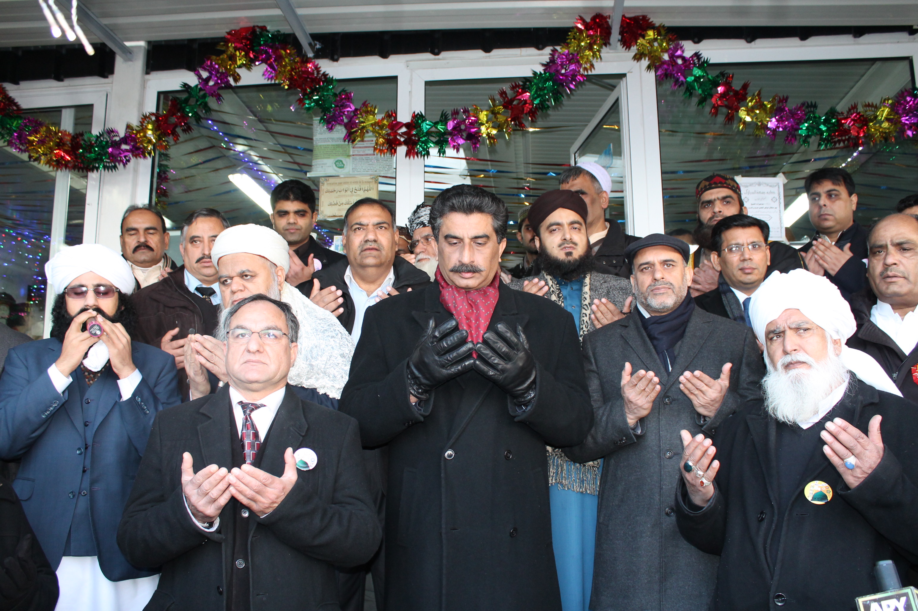 Celebrate Eid Milad – vilier le bell (31)