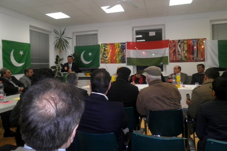 Pakistan Day, Flag Ceremoney