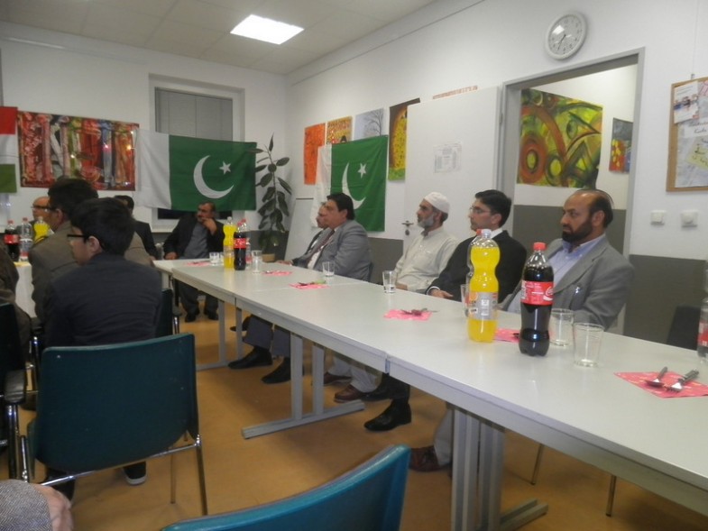 Pakistan Day, Flag Ceremoney