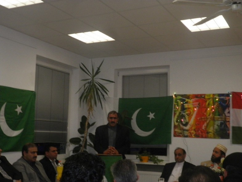 Pakistan Day, Flag Ceremoney