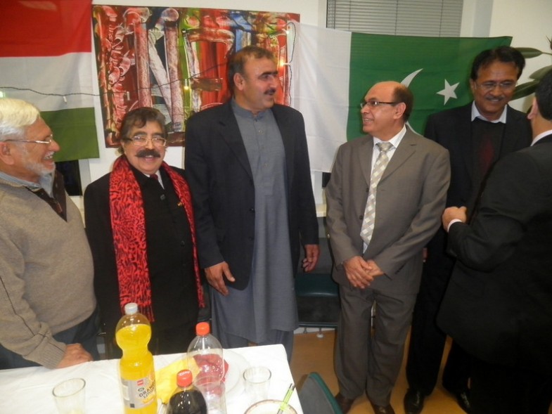 Pakistan Day, Flag Ceremoney