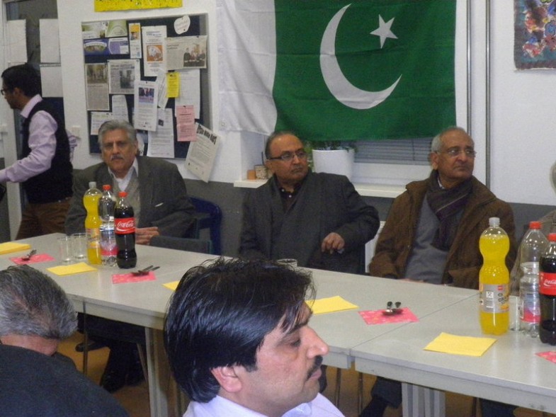 Pakistan Day, Flag Ceremoney