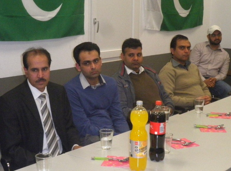 Pakistan Day, Flag Ceremoney