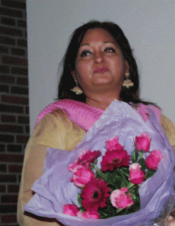 خواتین کے عالمی دن پر ڈنمارک میں ہونے والے سمینار میں معروف شاعرہ سمن شاہ کی شرکت