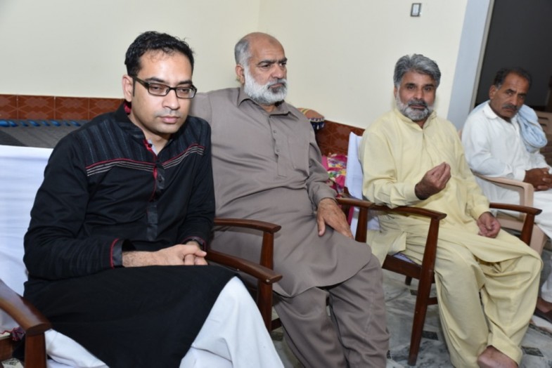 Qari Farooq Ahmad Farooqi Gursy Mother Death Friends Express Condolences 