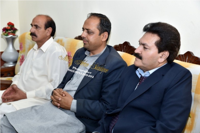 Qari Farooq Ahmad Farooqi Gursy Mother Death Friends Express Condolences 