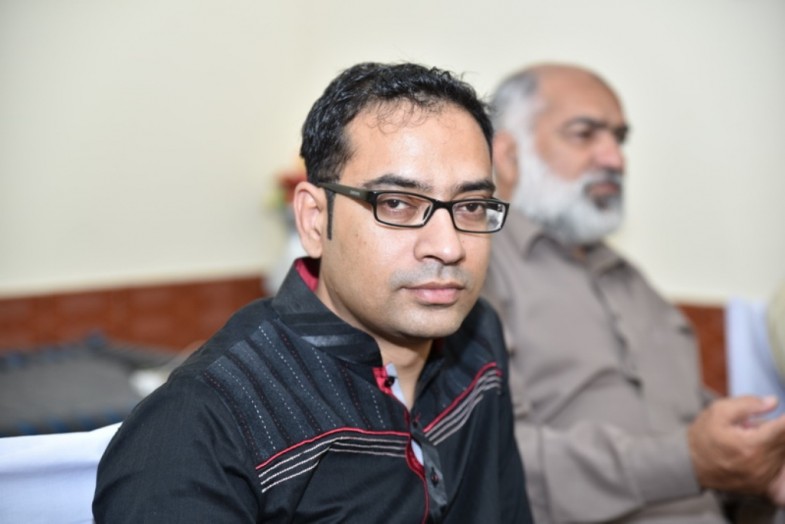 Qari Farooq Ahmad Farooqi Gursy Mother Death Friends Express Condolences 