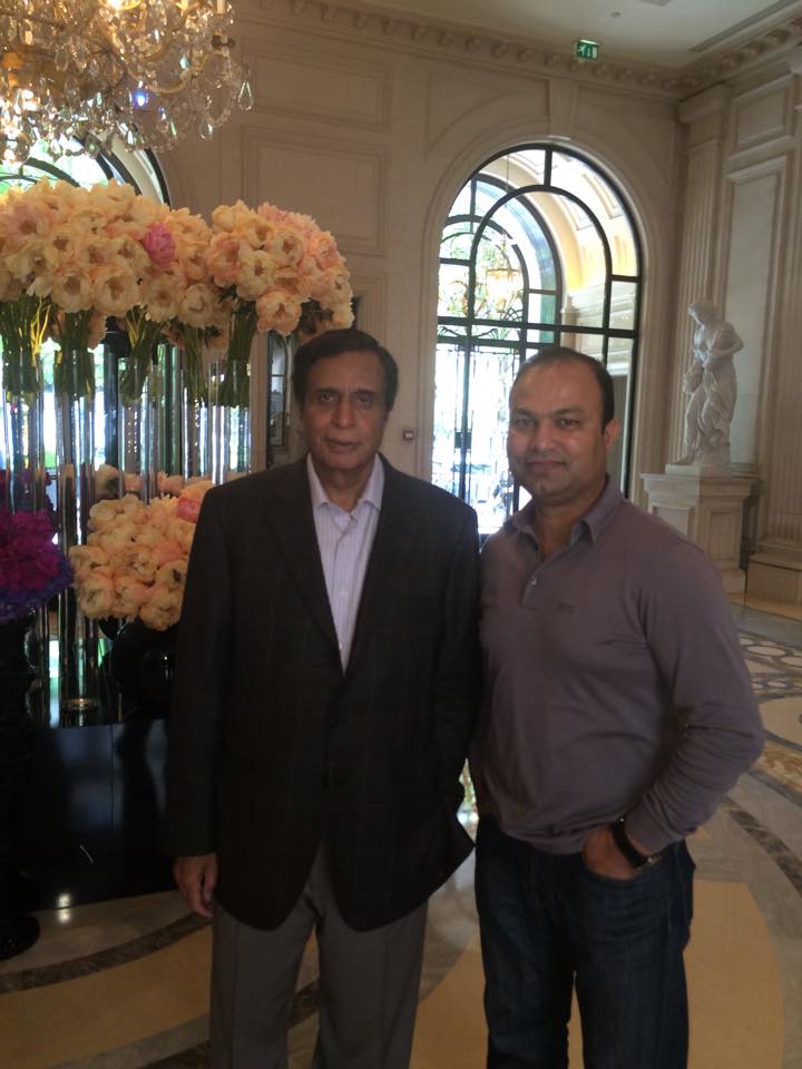 چوہدری پرویز الہی۔ صاحبزادہ عتیق الرحمان