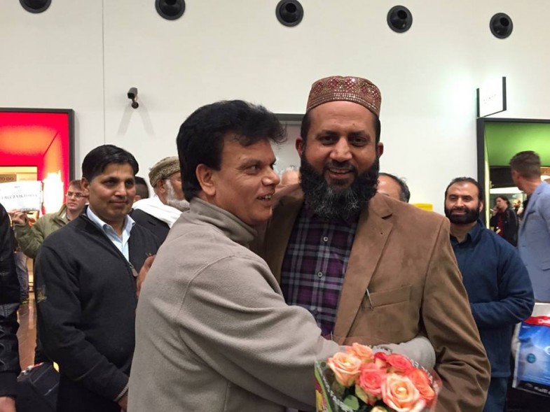 Allama Abdul Latif Chishti Azhari Vienna Airport Welcoming