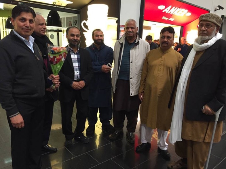 Allama Abdul Latif Chishti Azhari Vienna Airport Welcoming