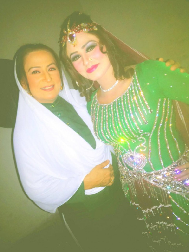 Bindia Hussain and Raheela Aghaa