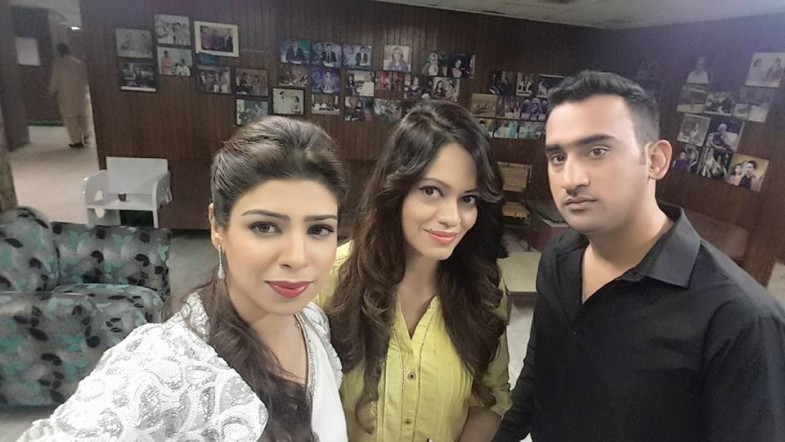 Eshal Syed With Friends