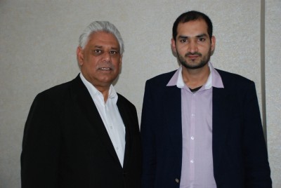 Mahmood Hassan with Irfan Tahir