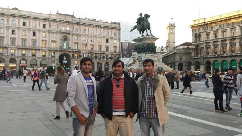 Malik Muneer With Friends