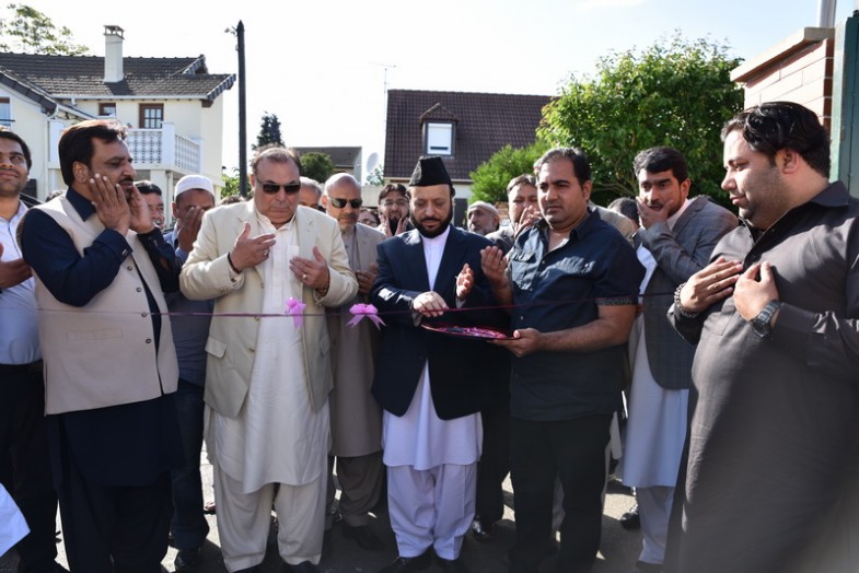 Sajid ur Rehman Sahib in Paris