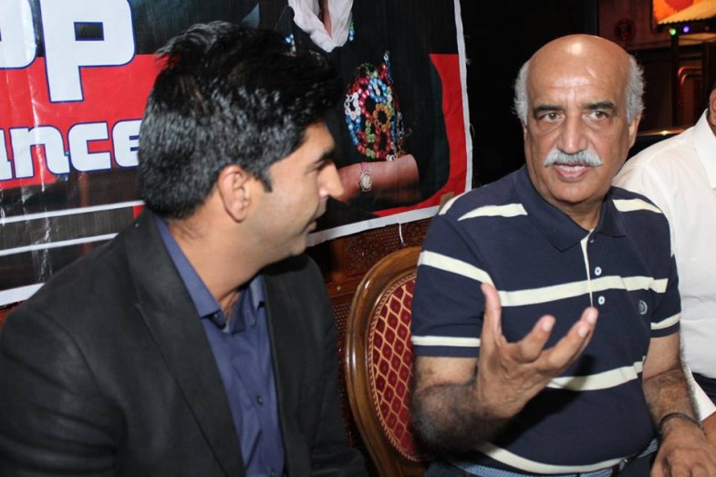 Ashfaq Ahmad and Khursheed Shah Meeting