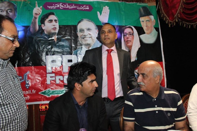 Ashfaq Ahmad and Khursheed Shah Meeting