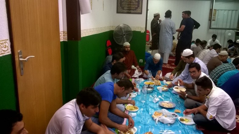 Jamia Masjid Sufia Iftar