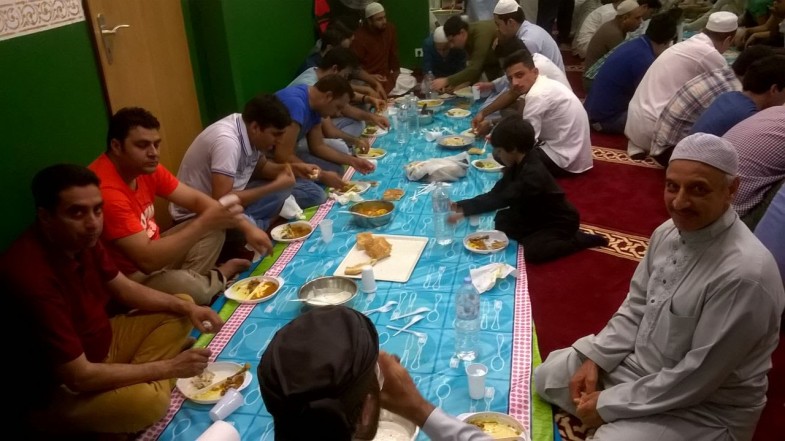 Jamia Masjid Sufia Iftar