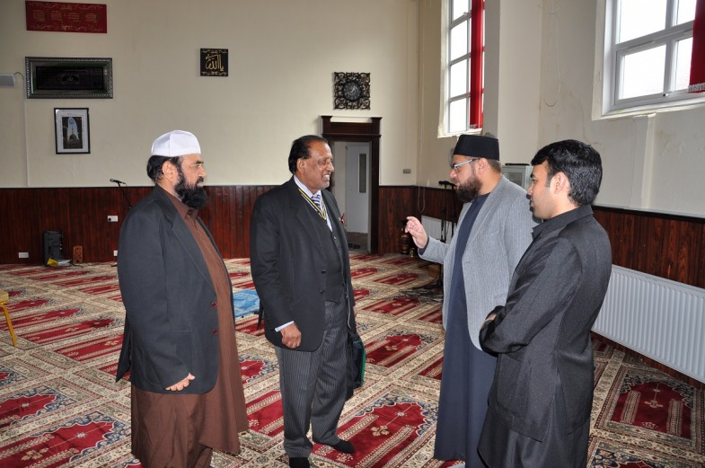 Lord Mayor Ch Abdul Rashid Visit Zia Ul Ummah Centre UK