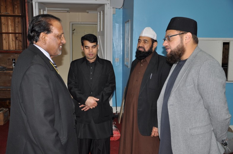 Lord Mayor Ch Abdul Rashid Visit Zia Ul Ummah Centre UK