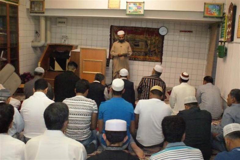 Mosque Al Bilal Vienna Eid ul Fiter Prayer