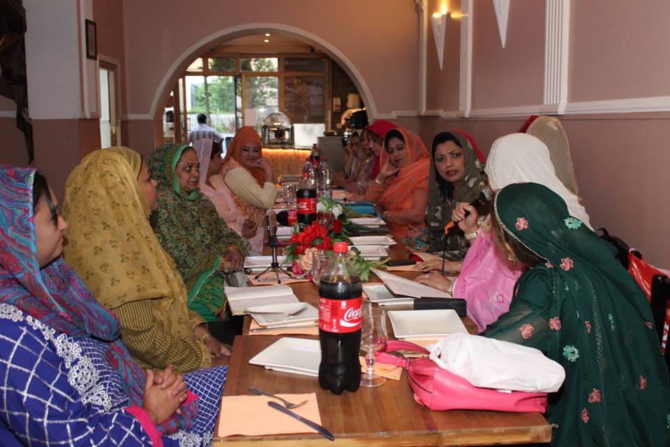 محترمہ ناصرہ خان کی طرف سے افطار پارٹی (3)