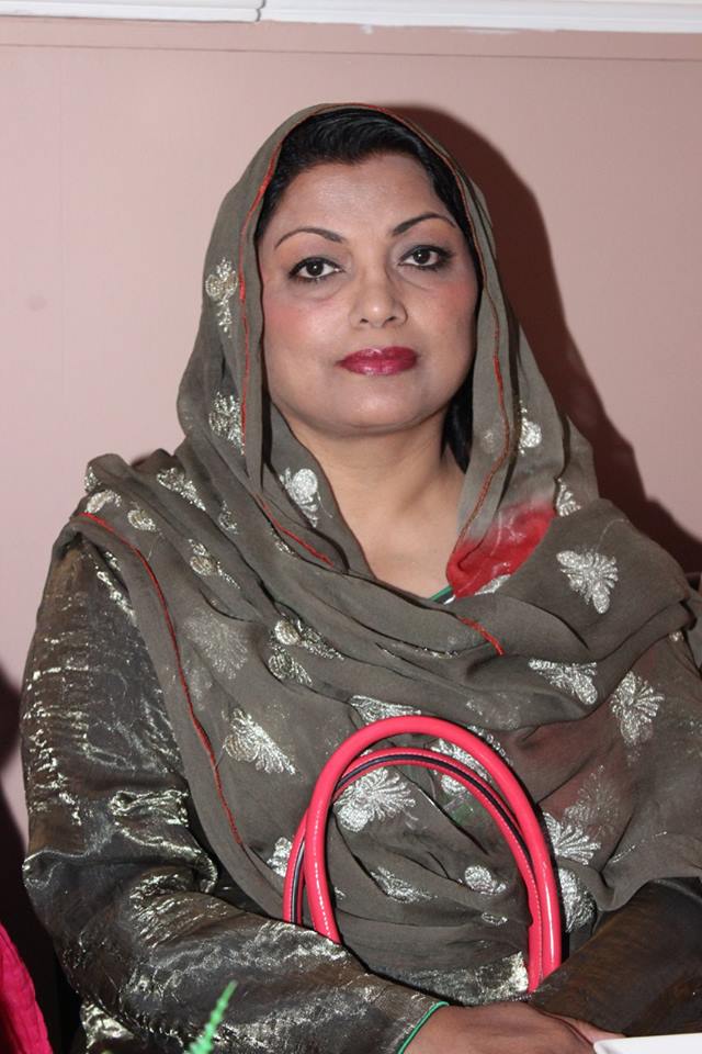 محترمہ ناصرہ خان کی طرف سے افطار پارٹی (19)