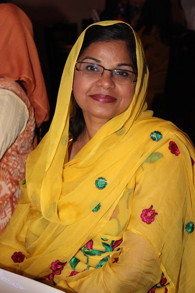 محترمہ ناصرہ خان کی طرف سے افطار پارٹی (25)