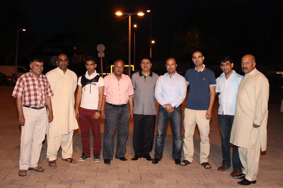 پی ٹی آئی فرانس افطار ڈن