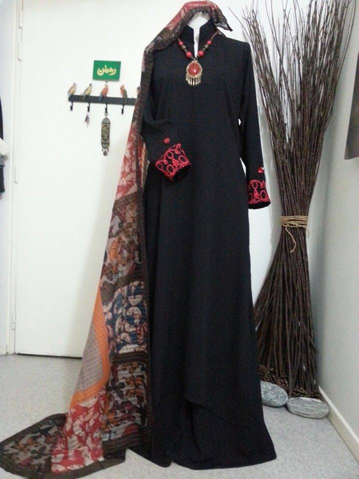 نینا خان فیشن ڈیزاینر موسم گرما کولکشن