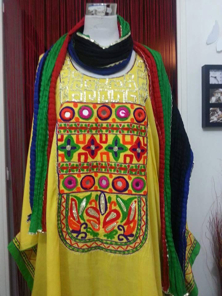 نینا خان فیشن ڈیزاینر موسم گرما کولکشن