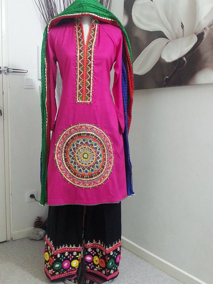 نینا خان فیشن ڈیزاینر موسم گرما کولکشن