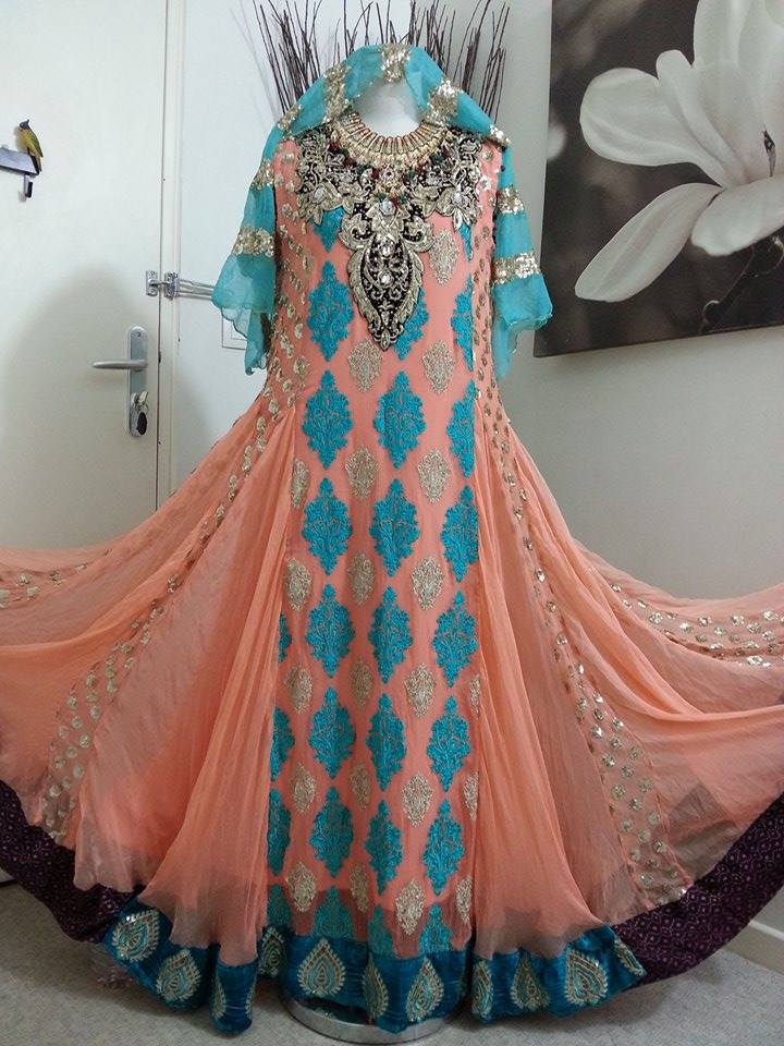 نینا خان فیشن ڈیزاینر موسم گرما کولکشن