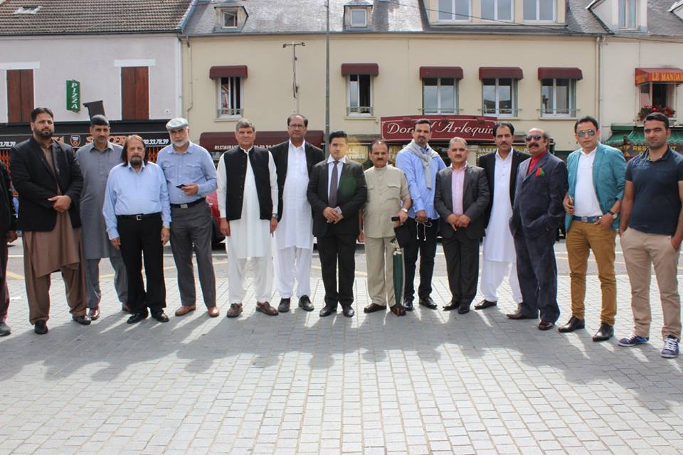 زاہد ہاشمی اورگنائ‍زر یورپ کشمیر کاز اور پاکستان تحریک انصاف کی جانب سے کشمیر کاز کے حوالے سے پروگرام (23)