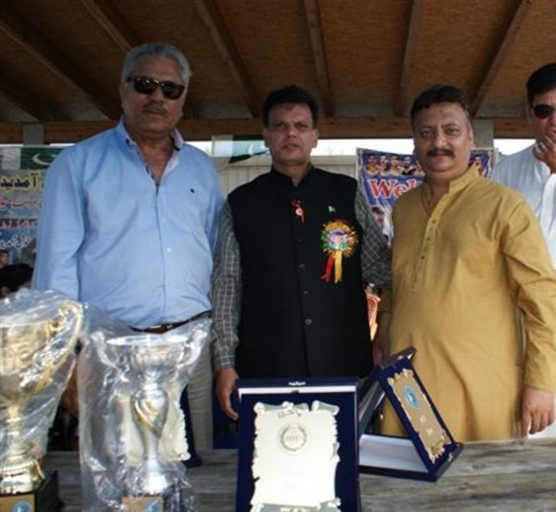 Akram Bajwa Receive Gold Medal