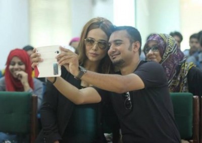 Ayaan Ali Selfie Selfie