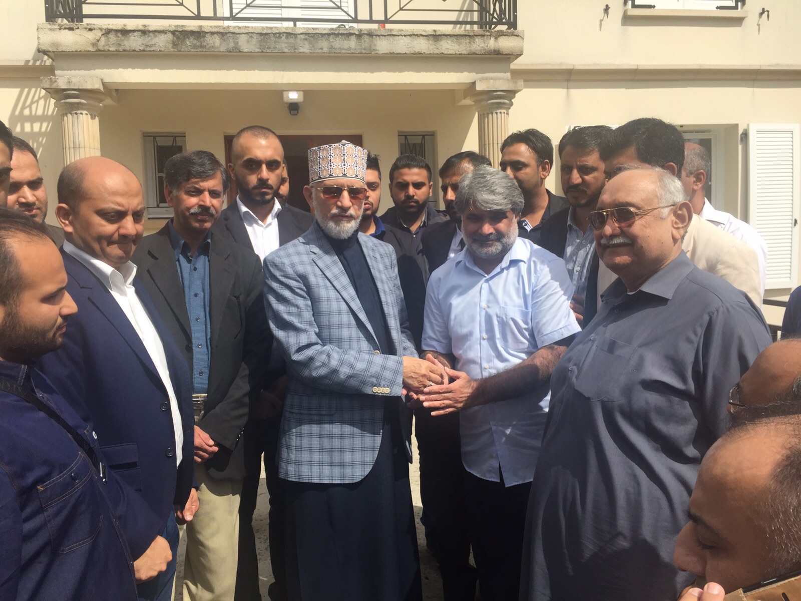 قاری فاروق احمد فاروقی نے ڈاکٹر علامہ طاہرالقادری سے خصوصی طور پر ملاقات