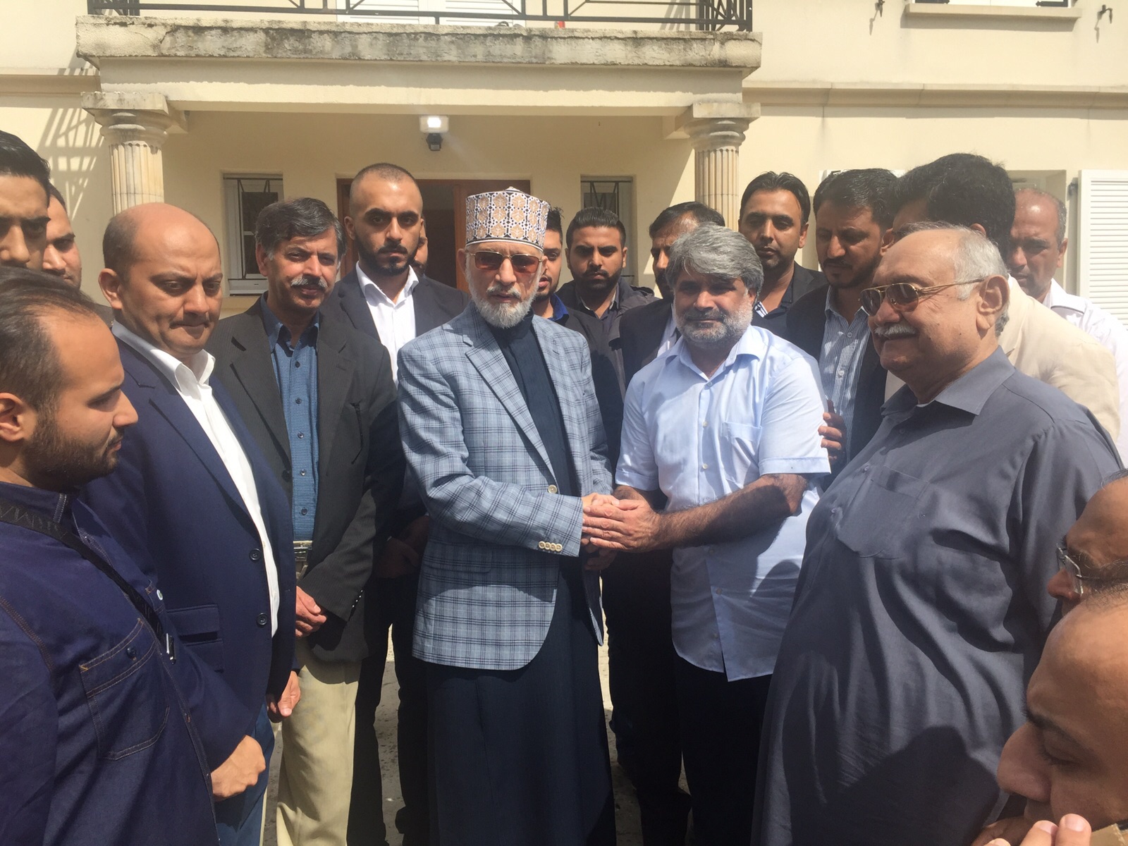 قاری فاروق احمد فاروقی نے ڈاکٹر علامہ طاہرالقادری سے خصوصی طور پر ملاقات