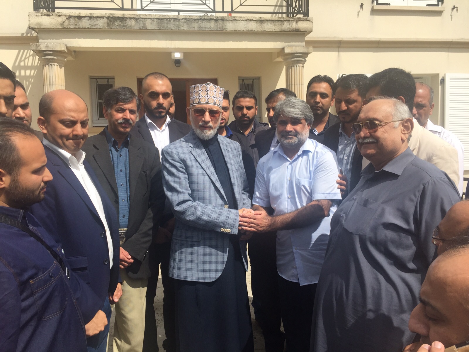 قاری فاروق احمد فاروقی نے ڈاکٹر علامہ طاہرالقادری سے خصوصی طور پر ملاقات