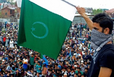 Pakistani  Flags in Kashmir