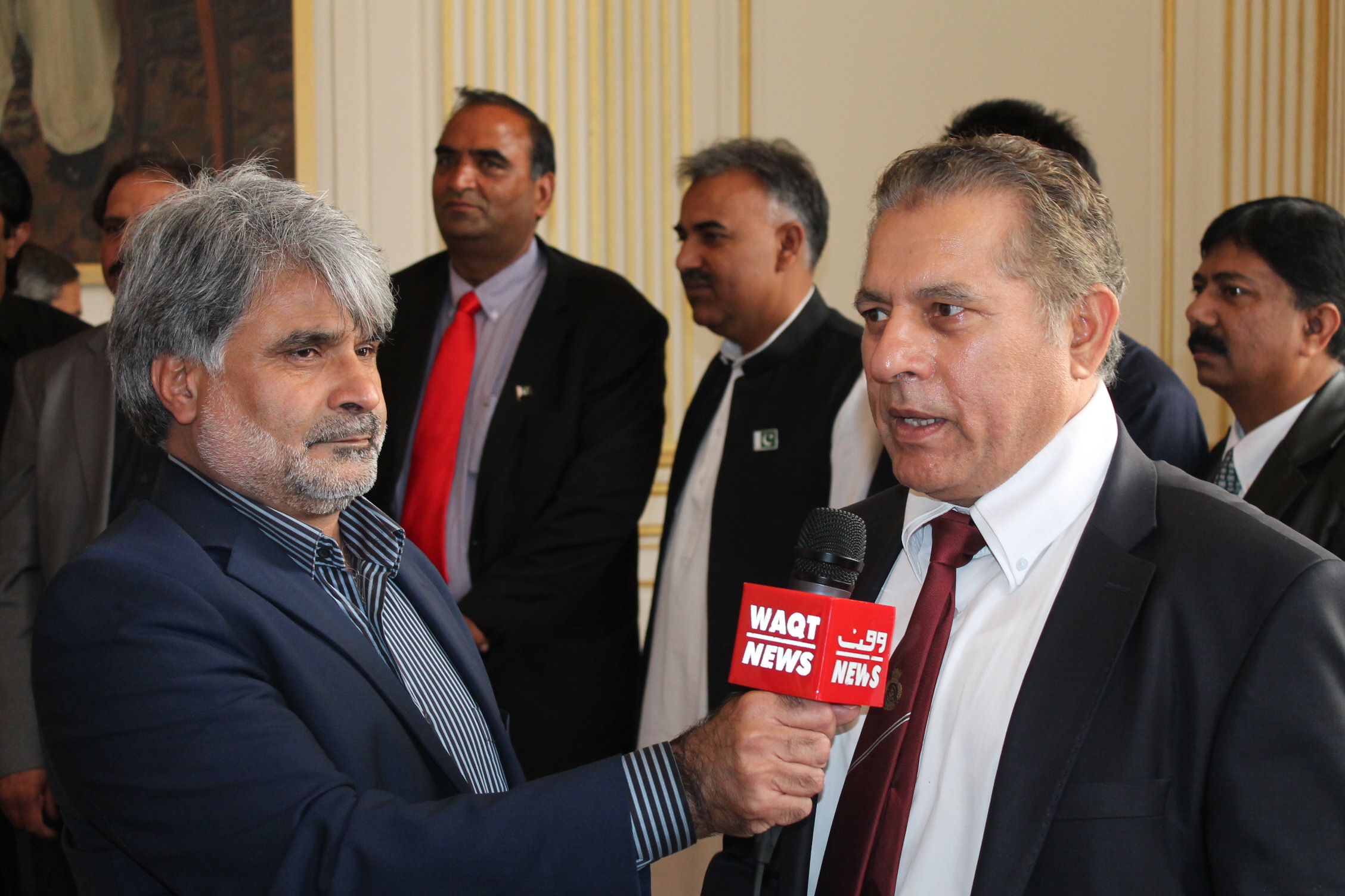 پاکستان کا 69 واں یوم جشن آزادی سفارتخانہ پاکستان فرانس میں جوش وخروش سے منایا گیا (4)