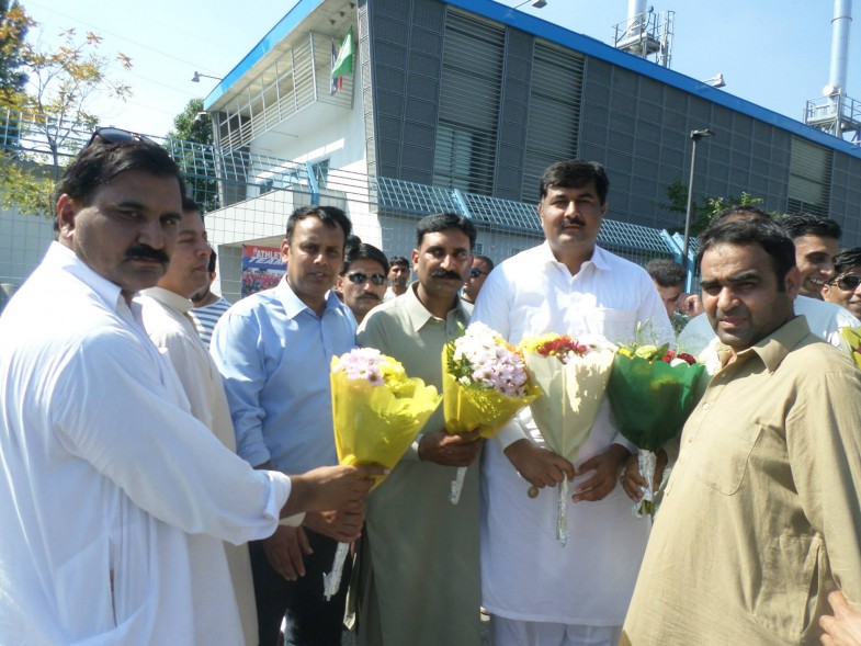 Chaudhry Safdar Gondal,Chaudhry Khalid Gondal