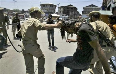Indian Army Kashmiri Students Violence