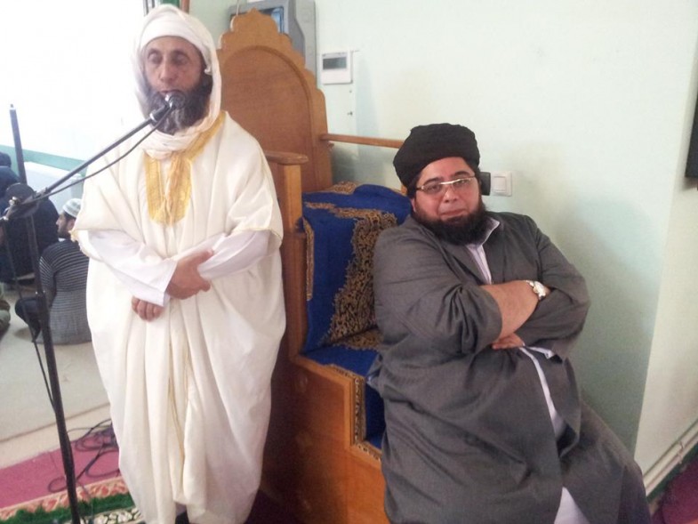 امام مسجد پیریفت حافظ صدیق مولانا انس نورانی کے ساتھ