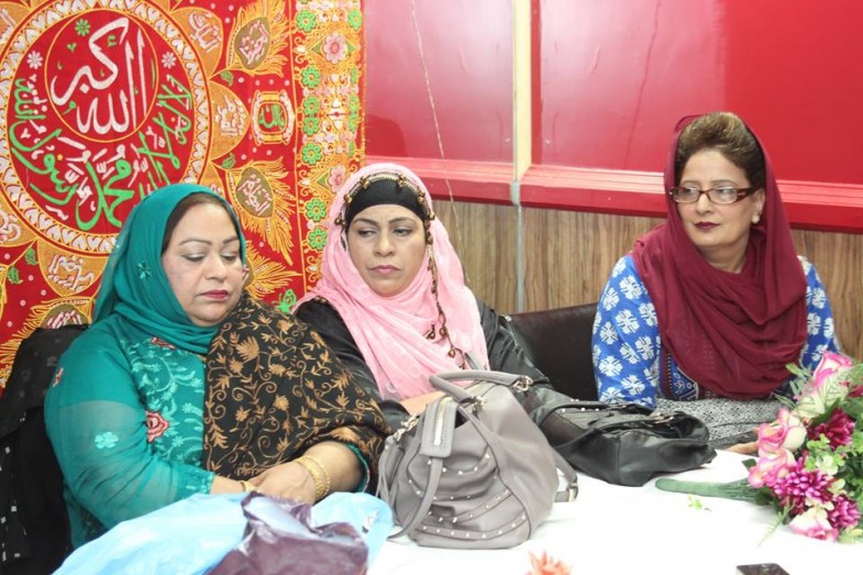 حق باھو ٹرسٹ ویمن وینگ فرانس کے زیر اہتمام محرم الحرم کا پروگرام (13)