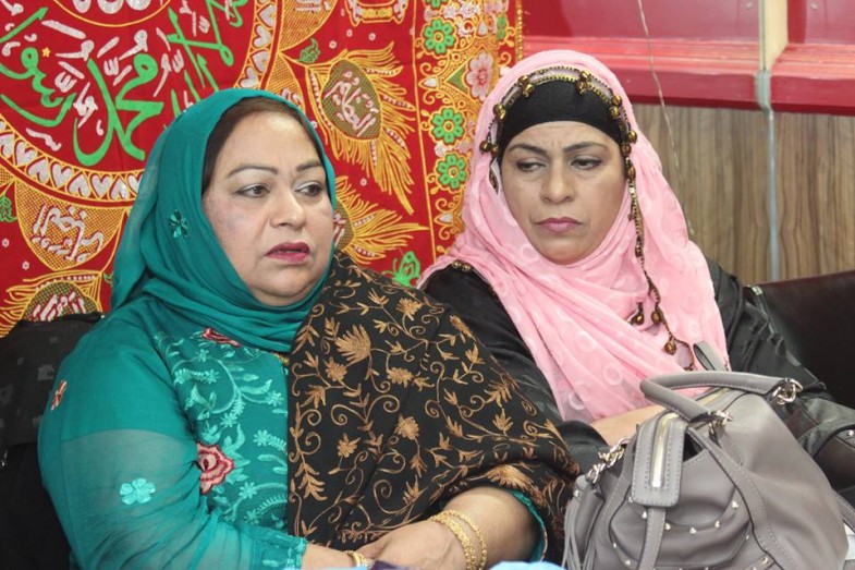 حق باھو ٹرسٹ ویمن وینگ فرانس کے زیر اہتمام محرم الحرم کا پروگرام (25)