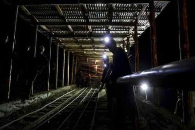 China coal mine blast, 19 people 