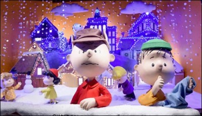 NewYork150yearsoldChristmasStore_12-9-2015_206790_l. [downloaded with 1stBrowser]