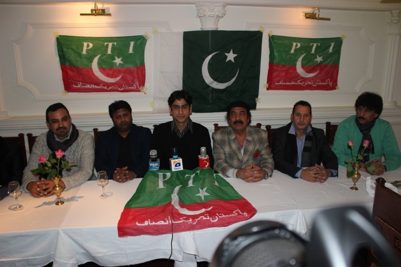پاکستان تحریک انصاف فرانس کے صدر عمر رحمن نے ہنگامی پریس کانفرنس (2)